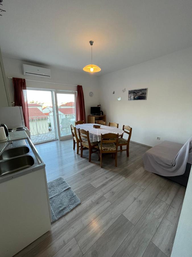 Apartman Ivica Omiš Exteriör bild
