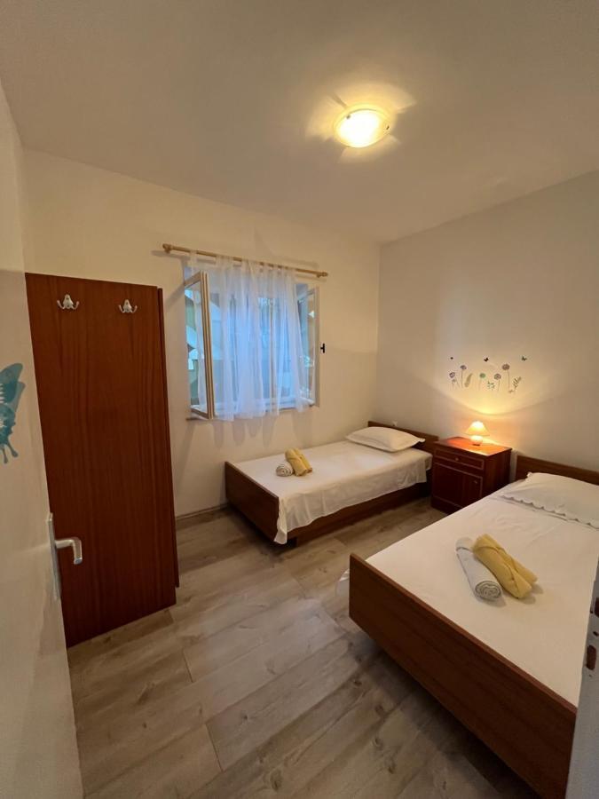 Apartman Ivica Omiš Exteriör bild
